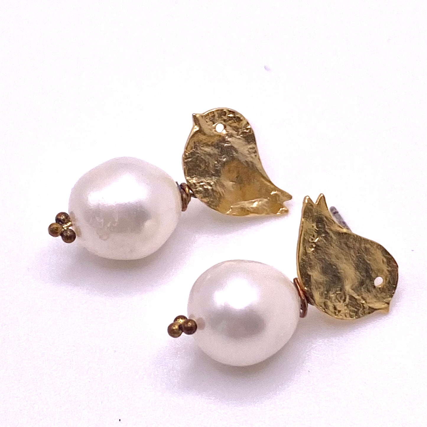 Round Pearl Gold Bird Earrings