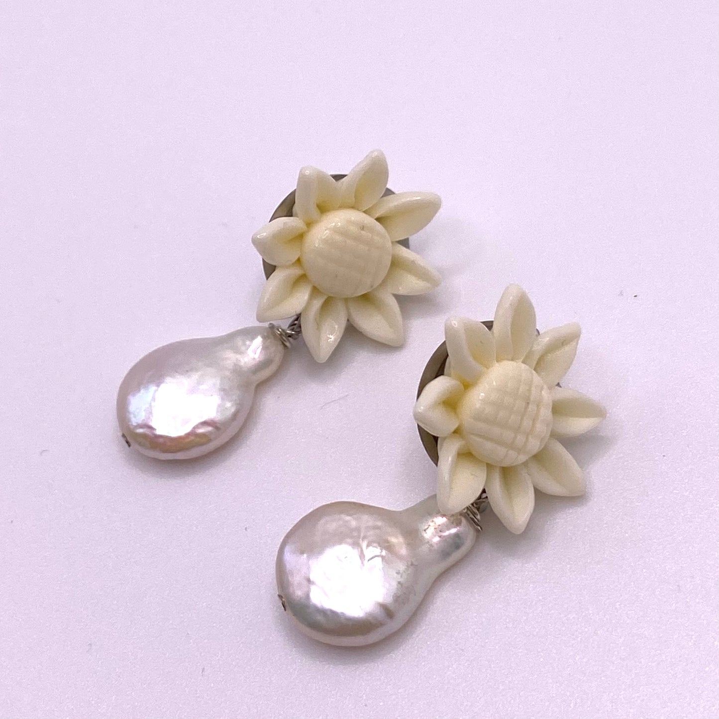 Flower White Pearl