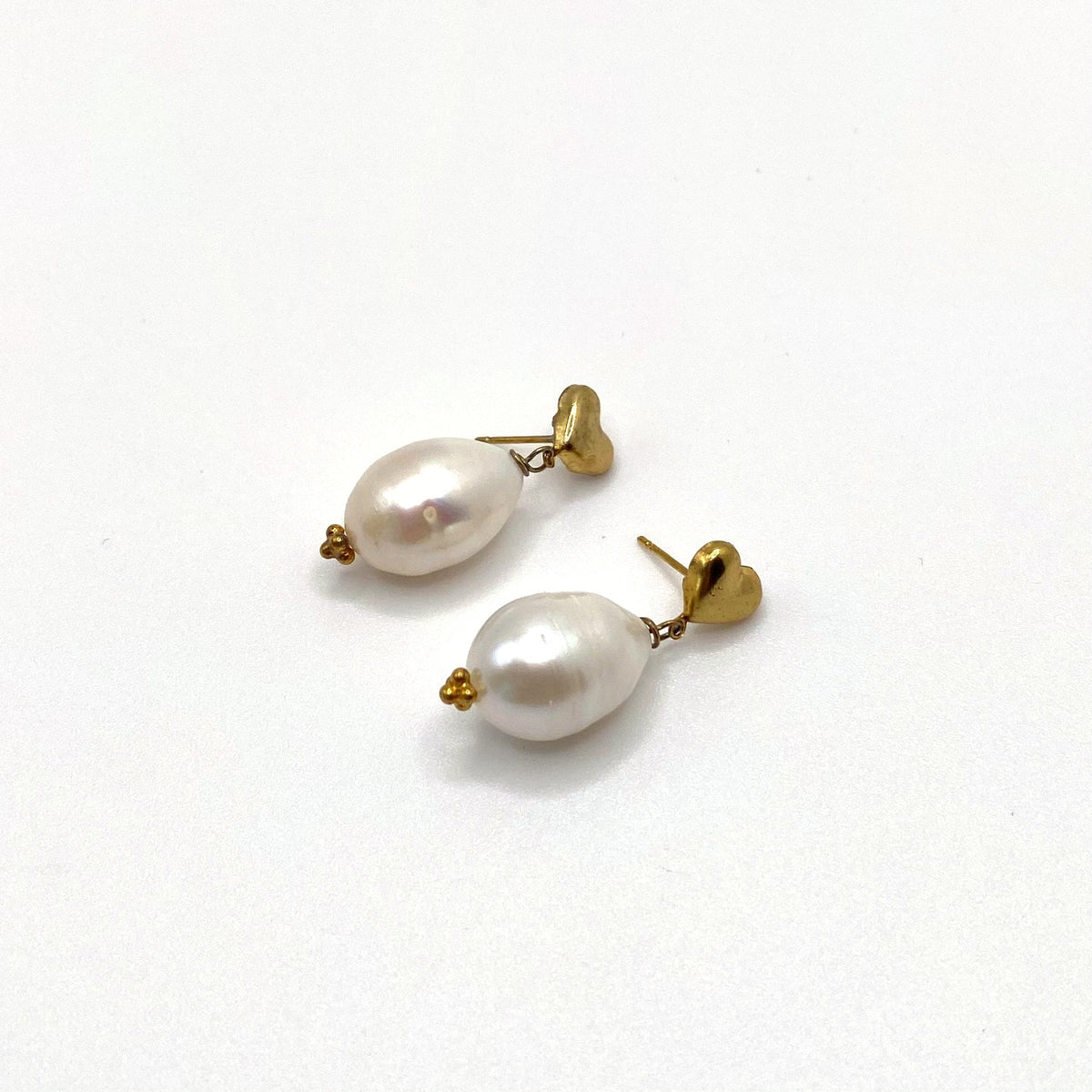 AMORGOS PEARL, Gold Heart & Round Pearl Drop Earrings, handmade by KOUKLA