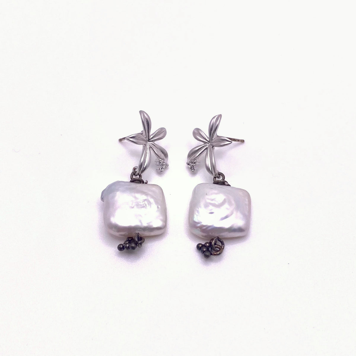 SERIFOS FROST, Silver Flower & Square Pearl Earrings, handmade by KOUKLA