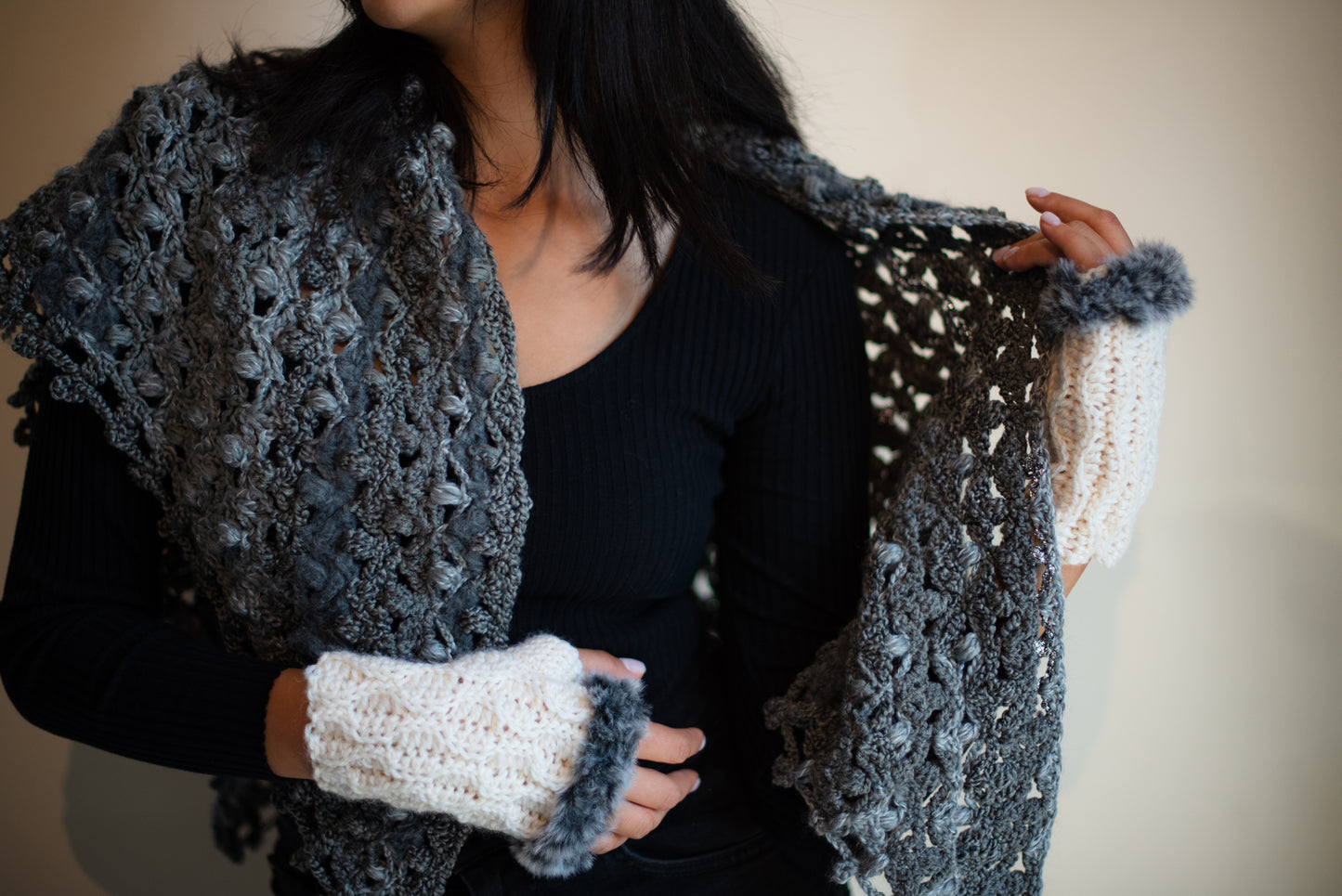 The Faux Fur Fingerless Glove