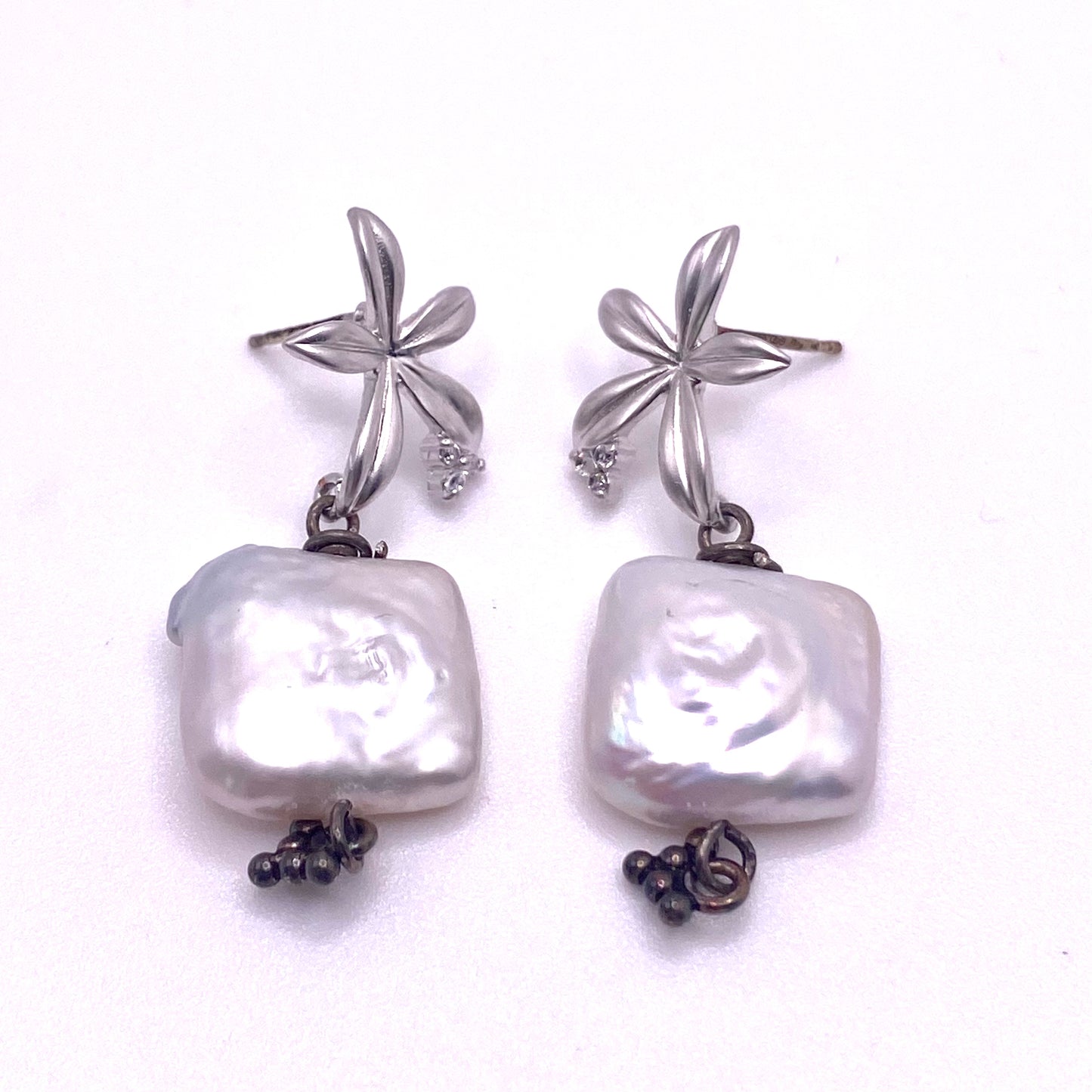 Square Pearl Silver Flower Earrings