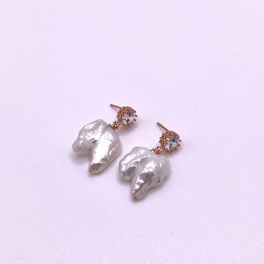 White Natural Pearl Earrings
