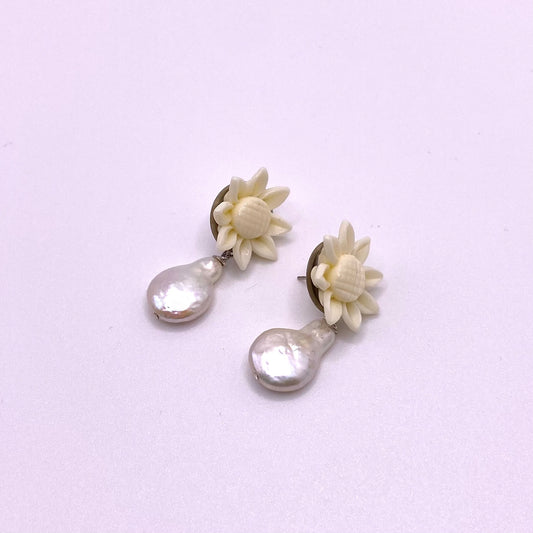 Flower White Pearl