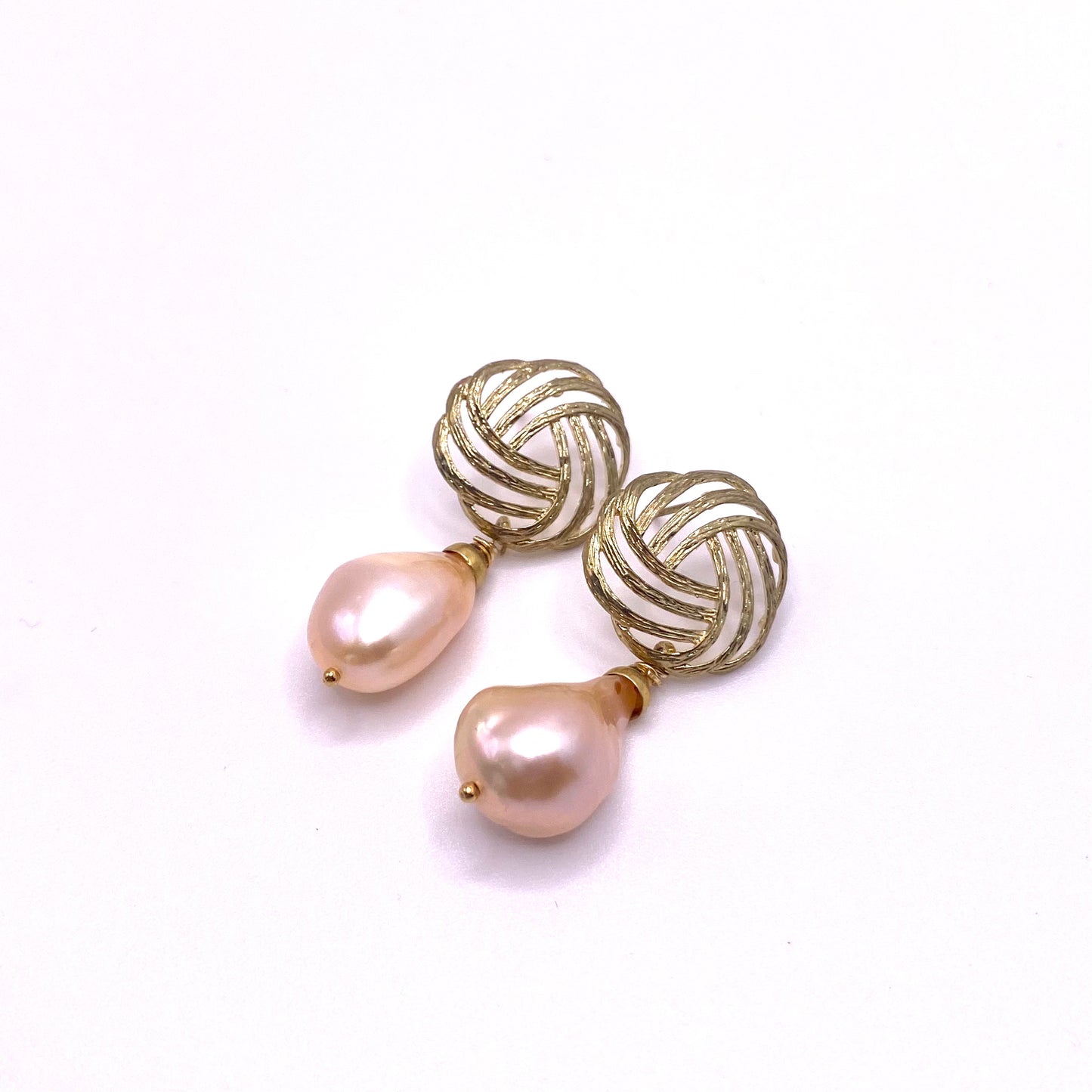 Pearl & Gold Drop Earrings
