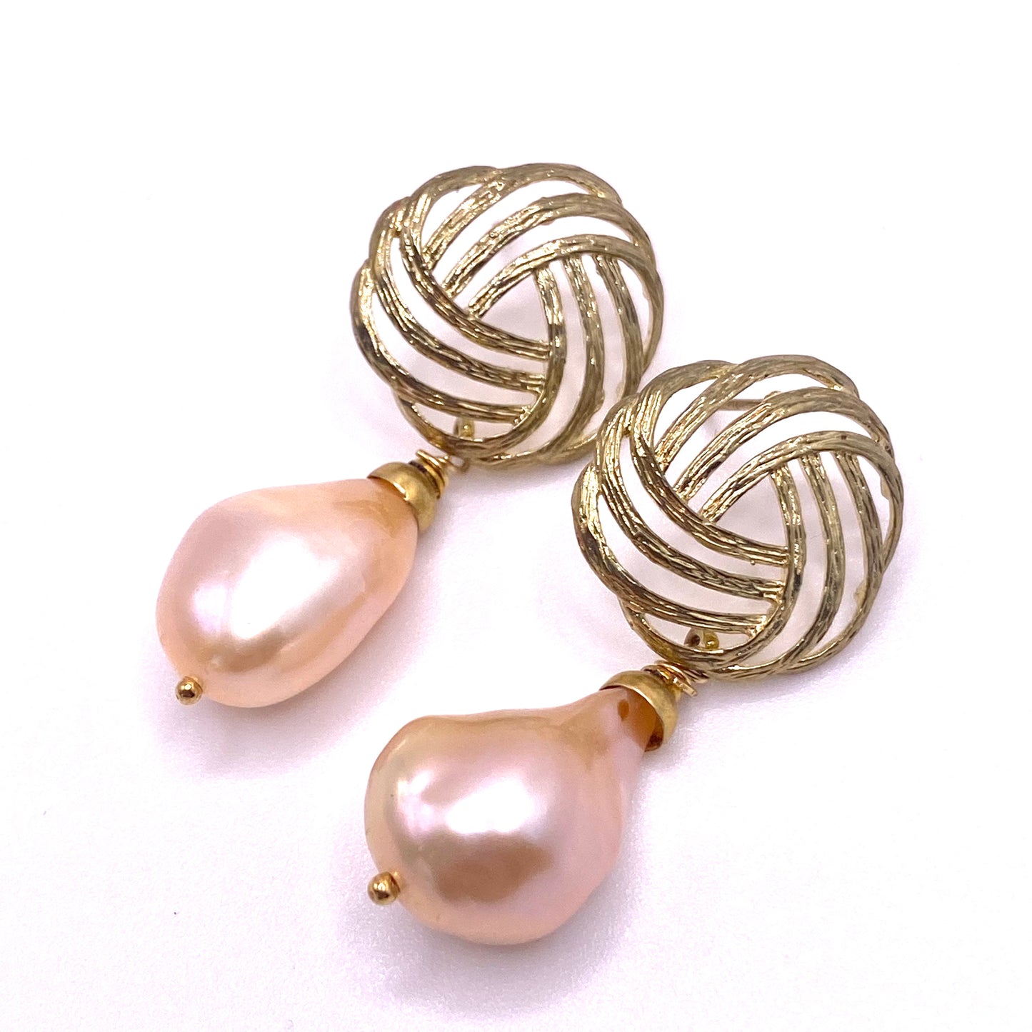 Pearl & Gold Drop Earrings