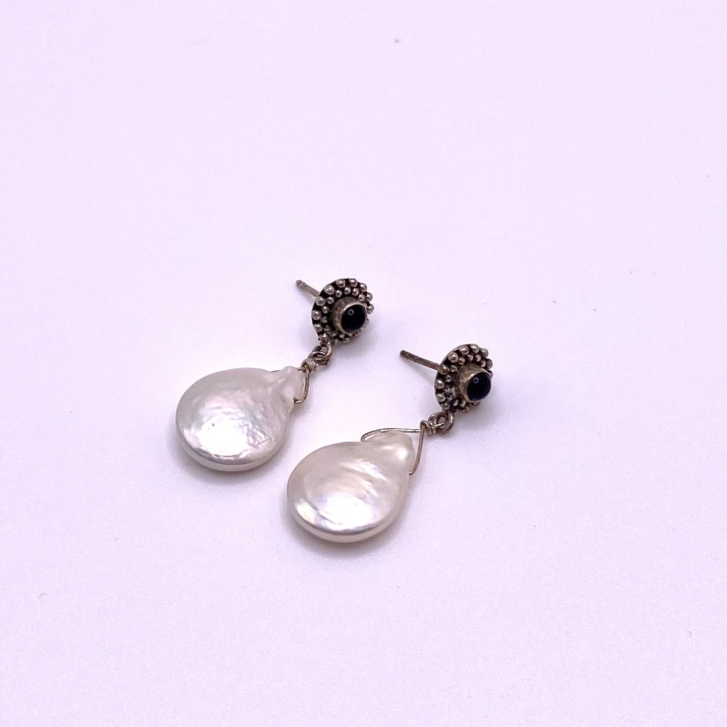 Black Detailed Pearl Drop Earrings