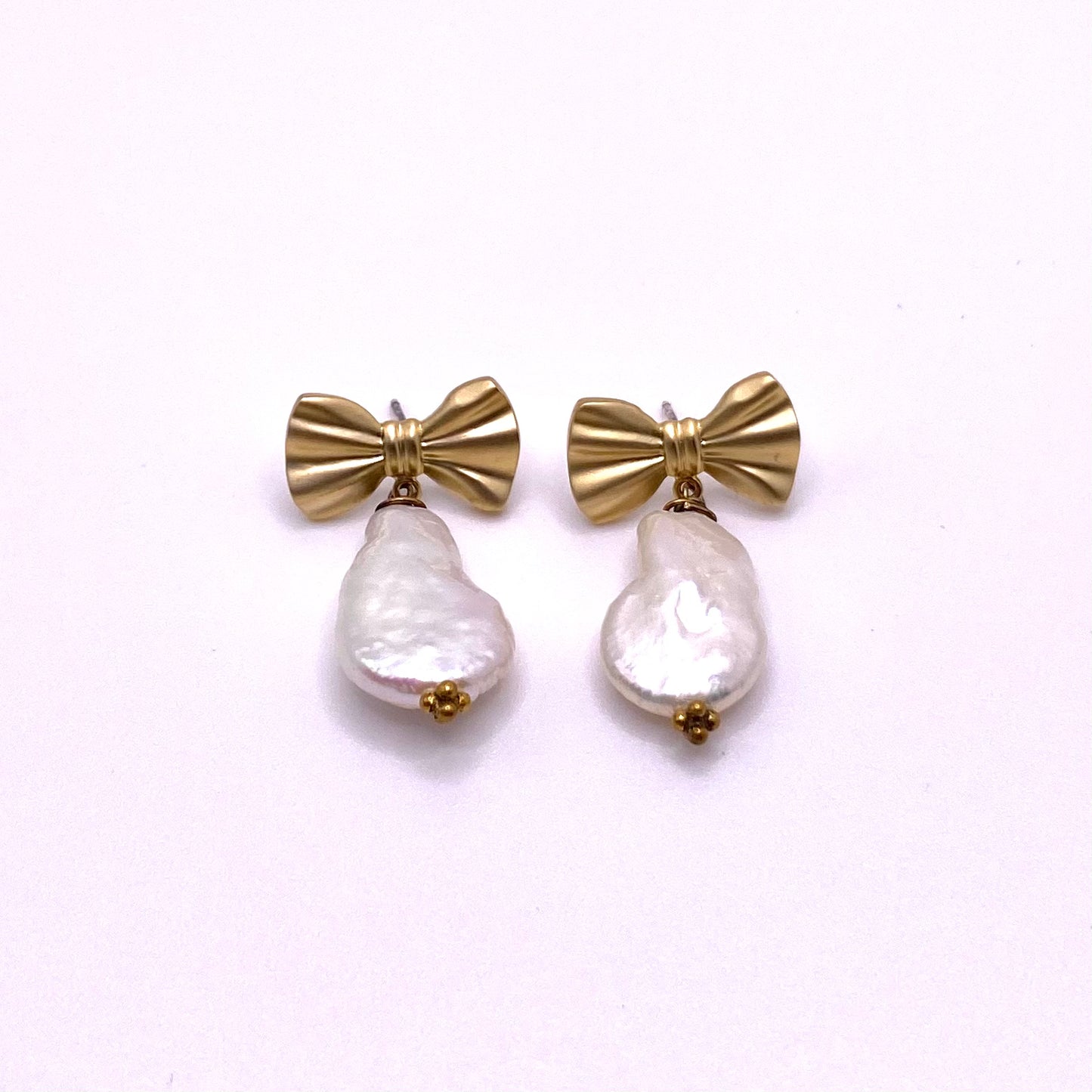 Ribbon Pearl Earrings