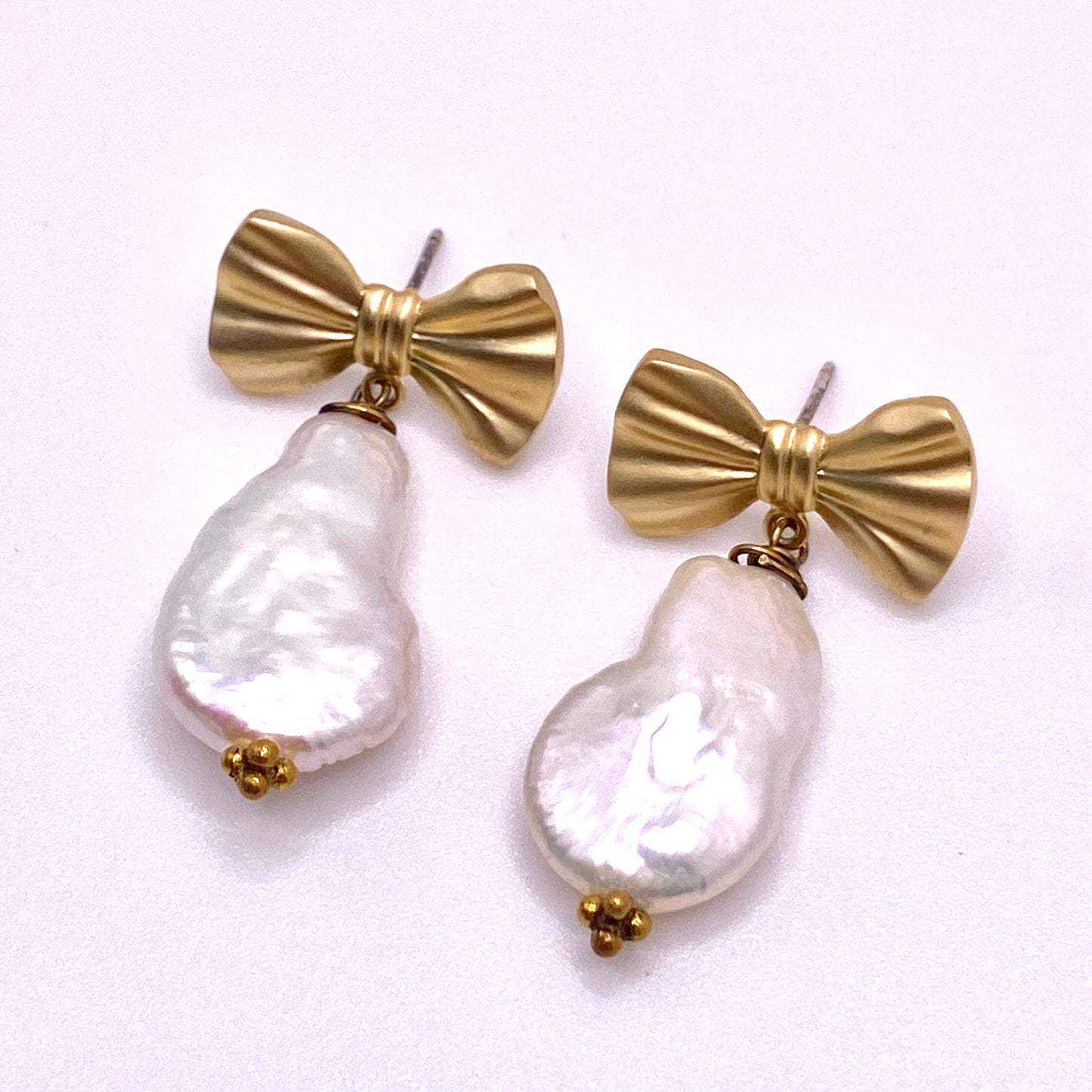 Ribbon Pearl Earrings