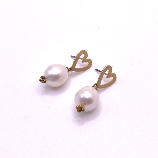 Round Pearl Heart