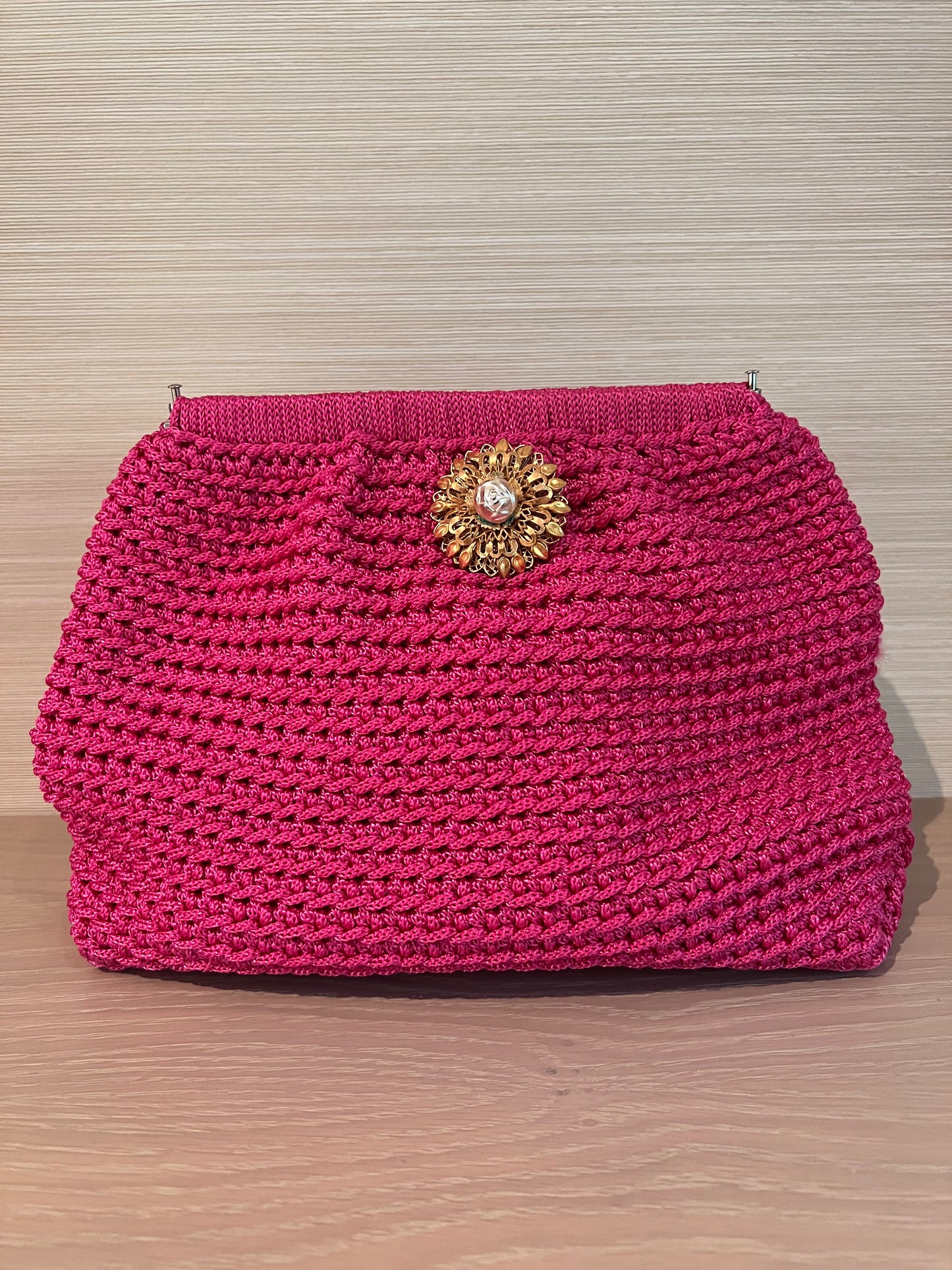 The Pearl Flower Clutch