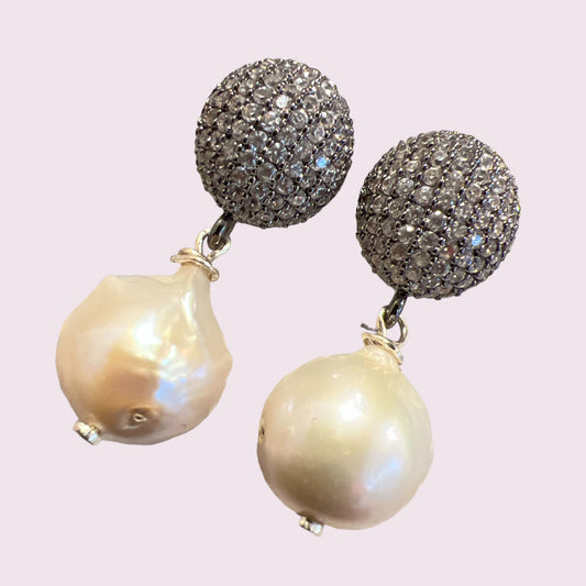 The Bubbly Rhinestones